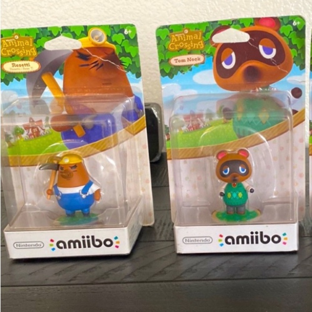 Brand New Collectible Animal Crossing Amiibo Characters 
Never opened.